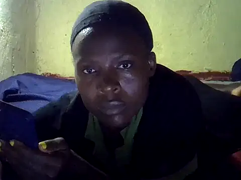 cute-shamza online show from 10-18-25, 05:14