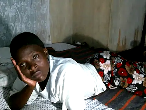 cute-shamza online show from 12-15-25, 04:55