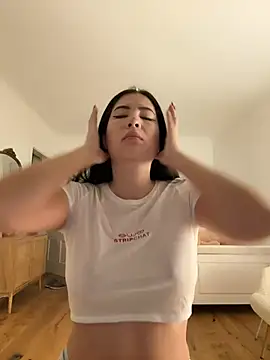 clairewntr online show from 01-16-25, 04:18