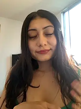 Snapshot of _Danna chatting on 01-24-25, 09:37 Danna online show from 01-24-25, 09:37