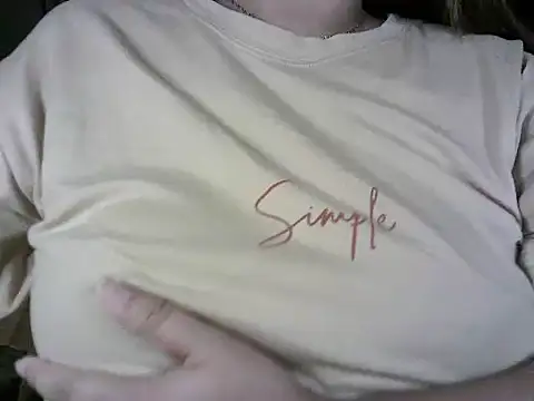 Snapshot of SquirtvirginGirl chatting on 10-23-25, 07:18 SquirtvirginGirl online show from 10-23-25, 07:18