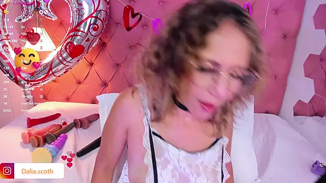 DaliaScoth online show from 02-18-25, 01:54