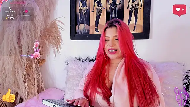 Snapshot of SophieRossi chatting on 01-30-25, 10:08 SophieRossi online show from 01-30-25, 10:08