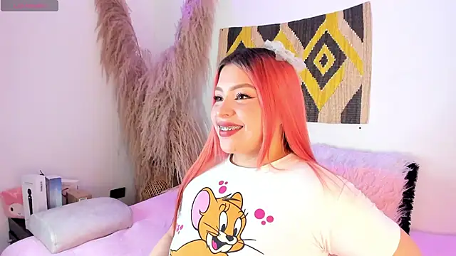 Snapshot of SophieRossi chatting on 03-01-25, 05:52 SophieRossi online show from 03-01-25, 05:52