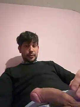 Snapshot of Taxidriver1988 chatting on 02-28-25, 04:20 Taxidriver1988 online show from 02-28-25, 04:20