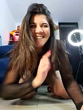 Snapshot of Yuky_ta chatting on 01-04-25, 12:16 Yuky ta online show from 01-04-25, 12:16