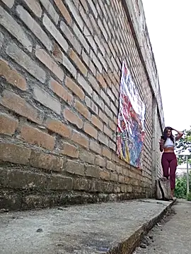 Snapshot of Yuky_ta chatting on 09-16-25, 01:01 Yuky ta online show from 09-16-25, 01:01