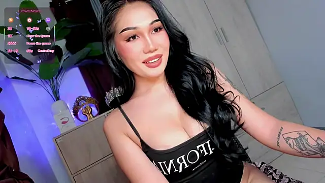 Icon1c LiLy online show from 05-10-26, 08:19