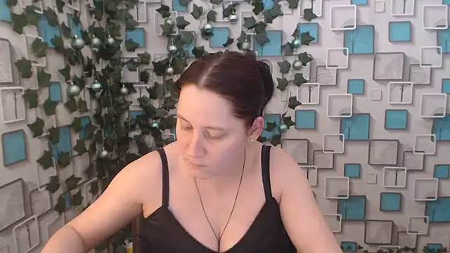 JosieJun  online show from 01-19-25, 08:30