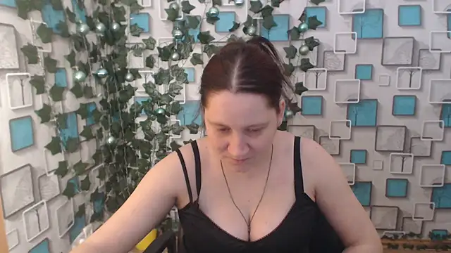 JosieJun  online show from 01-24-25, 07:18