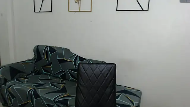 AmazingLuchie online show from 02-17-25, 05:47