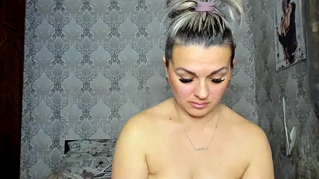 NicoletMoore online show from 02-18-25, 11:30