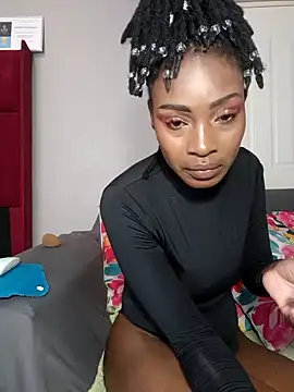 Snapshot of HoneyDropsX chatting on 11-19-25, 06:35 HoneyDropsX online show from 11-19-25, 06:35