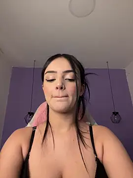 Snapshot of anniehart chatting on 10-17-25, 01:09 anniehart online show from 10-17-25, 01:09