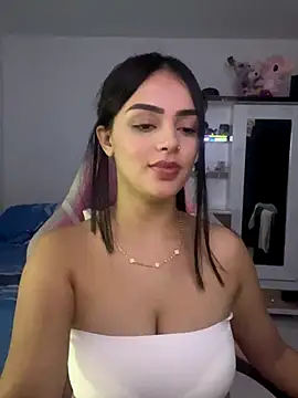 anniehart online show from 11-14-25, 02:10