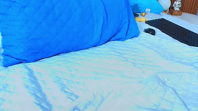 Snapshot of IrresistibleMilf chatting on 02-28-25, 01:03 IrresistibleMilf online show from 02-28-25, 01:03