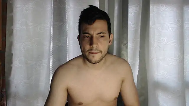 Armando 2002 online show from 03-18-25, 04:37