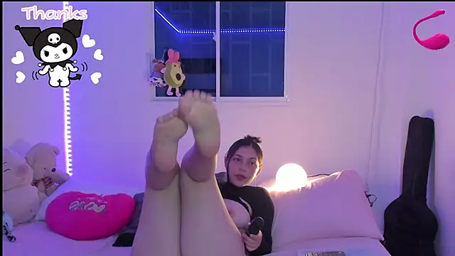 Snapshot of MollyG18 chatting on 01-16-25, 07:49 MollyG18 online show from 01-16-25, 07:49