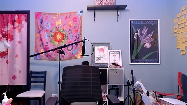 JenniferGwen online show from 02-14-25, 08:26