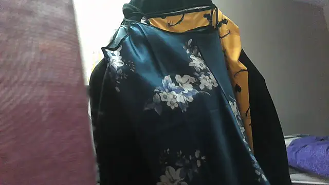 Sandra Potiche online show from 10-02-25, 08:38