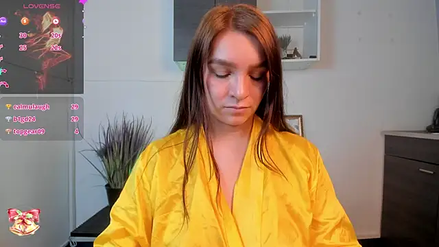 miataylorr1 online show from 12-04-24, 02:48