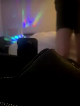 Mackwood89 online show from 11-22-25, 07:57