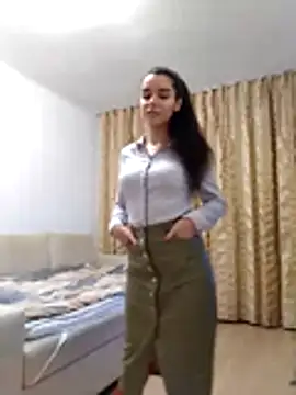 baby sweet girl  online show from 11-15-25, 10:15