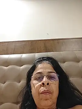 Susannemilf online show from 10-08-25, 01:25