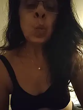 Susannemilf online show from 12-03-25, 02:41