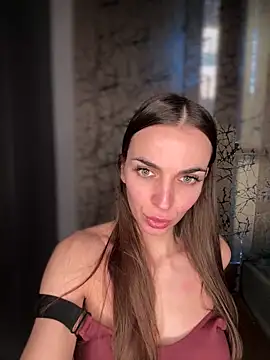 Snapshot of Bad_Giorgia chatting on 03-04-25, 04:09 Bad Giorgia online show from 03-04-25, 04:09