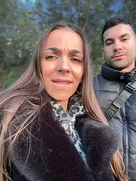 Snapshot of Bad_Giorgia chatting on 03-08-25, 04:06 Bad Giorgia online show from 03-08-25, 04:06