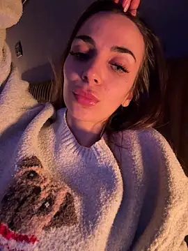 Snapshot of Bad_Giorgia chatting on 03-23-25, 12:04 Bad Giorgia online show from 03-23-25, 12:04