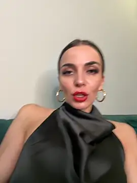 Snapshot of Bad_Giorgia chatting on 09-13-25, 09:25 Bad Giorgia online show from 09-13-25, 09:25