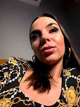 Snapshot of Bad_Giorgia chatting on 10-03-25, 11:18 Bad Giorgia online show from 10-03-25, 11:18