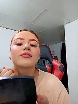 Snapshot of mia_anyeli chatting on 02-21-25, 07:43 mia anyeli online show from 02-21-25, 07:43