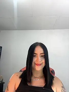 Snapshot of mia_anyeli chatting on 10-22-25, 03:40 mia anyeli online show from 10-22-25, 03:40