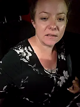 Snapshot of julimonroe chatting on 09-18-25, 03:41 julimonroe online show from 09-18-25, 03:41