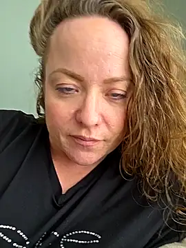 julimonroe online show from 02-23-26, 07:00