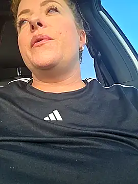 julimonroe online show from 04-06-26, 04:52