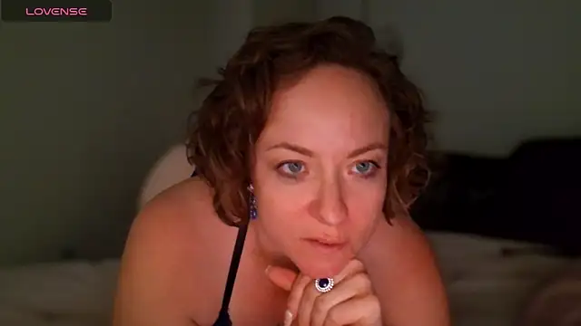 julimonroe online show from 04-24-26, 02:58