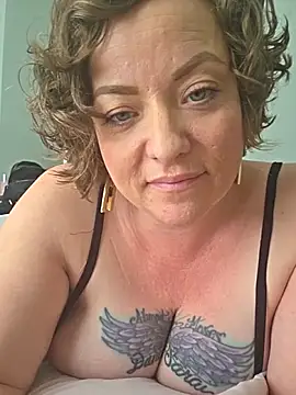 julimonroe online show from 04-27-26, 03:10