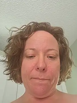 julimonroe online show from 06-06-26, 03:50