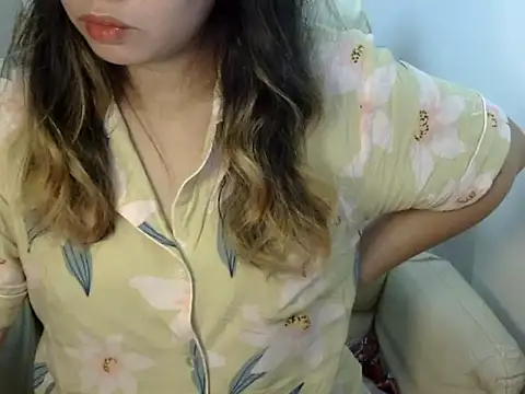 Snapshot of ___zurIII09_ chatting on 09-27-25, 11:10 zurIII09 online show from 09-27-25, 11:10