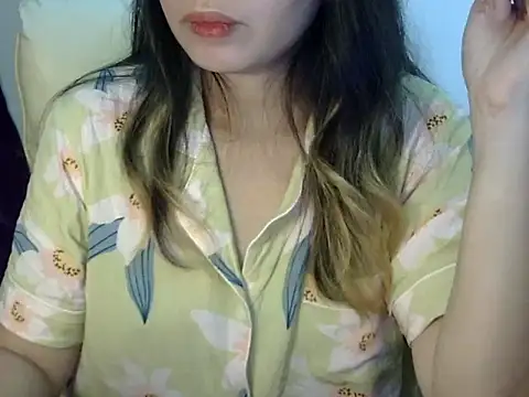 Snapshot of ___zurIII09_ chatting on 09-28-25, 11:15 zurIII09 online show from 09-28-25, 11:15