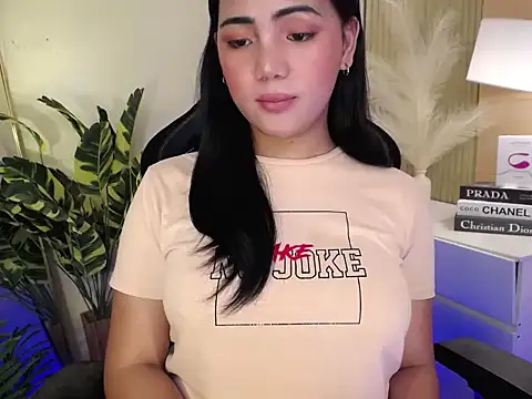 Snapshot of Martha_pookerxxx chatting on 01-12-25, 02:45 Martha pookerxxx online show from 01-12-25, 02:45