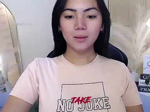 Snapshot of Martha_pookerxxx chatting on 10-24-25, 10:28 Martha pookerxxx online show from 10-24-25, 10:28