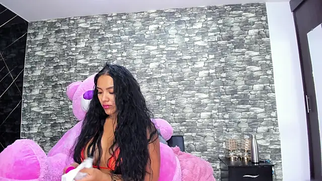 Snapshot of HeidyWillss chatting on 01-08-25, 07:24 HeidyWillss online show from 01-08-25, 07:24