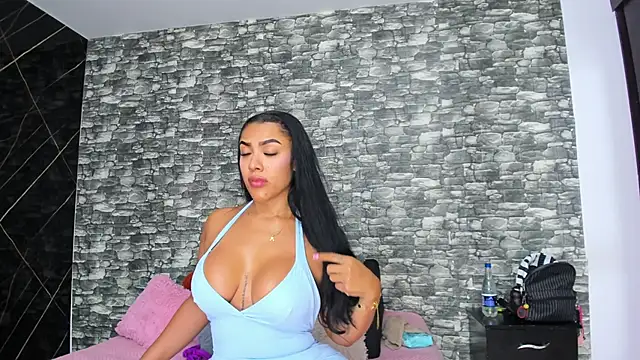 Snapshot of HeidyWillss chatting on 09-19-25, 07:25 HeidyWillss online show from 09-19-25, 07:25