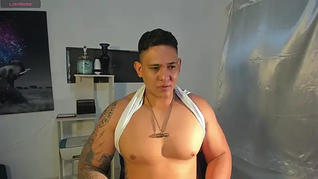 Colton Massif online show from 12-05-24, 06:21