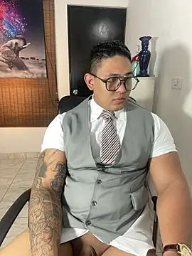 Colton Massif online show from 03-18-25, 02:58